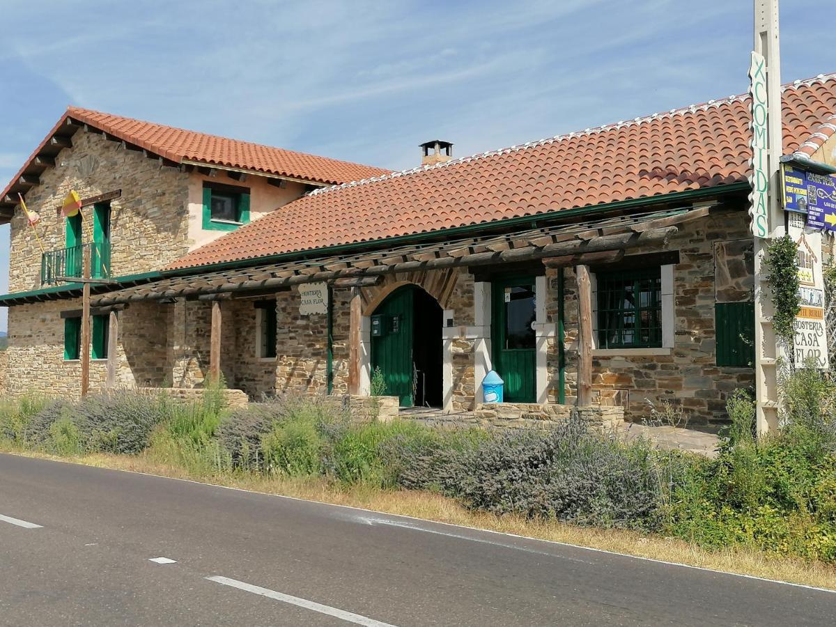 Hosteria Casa Flor Murias de Rechivaldo Eksteriør bilde